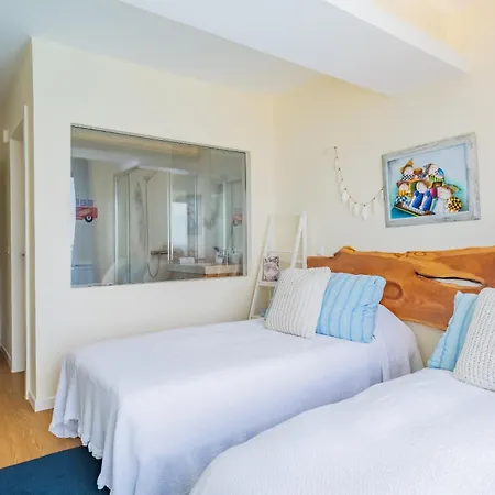 House - By Wehost * Santa Cruz (Madeira)