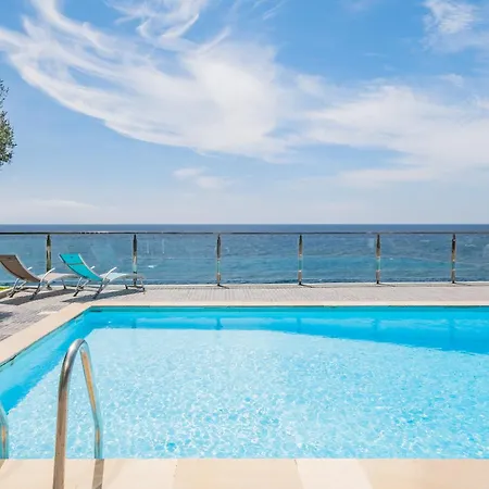 House - By Wehost * Santa Cruz (Madeira)