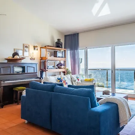 House - By Wehost Semesterbostad