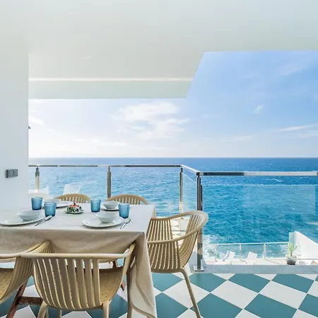 House - By Wehost Santa Cruz (Madeira)